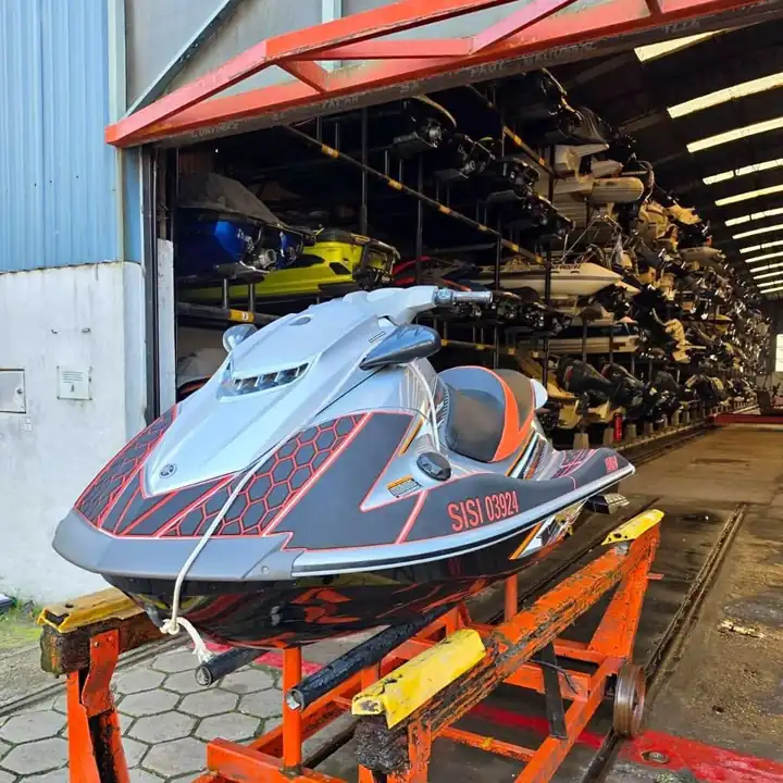 Yamaha VXR 1800 2011 Aspirada