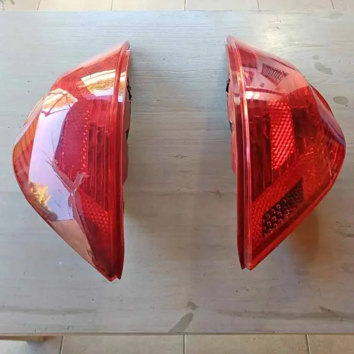 Faros Peugeot 308 línea 2012