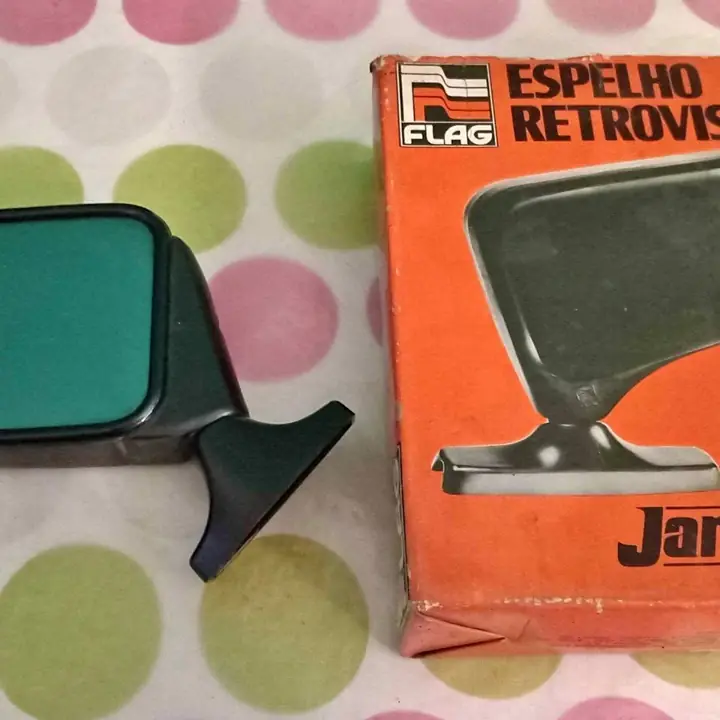 Espeja retrovisor antiguo con caja original