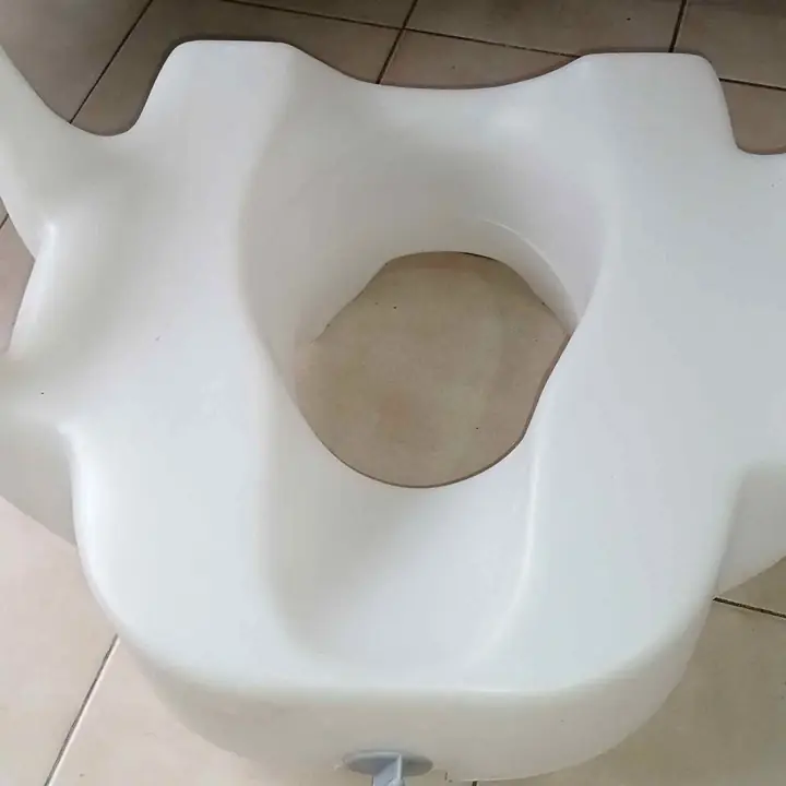 Eleva inodoro ajustable marca " jotave "