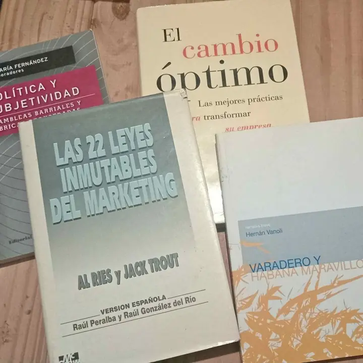 Lote de libros politica / marketing y mas