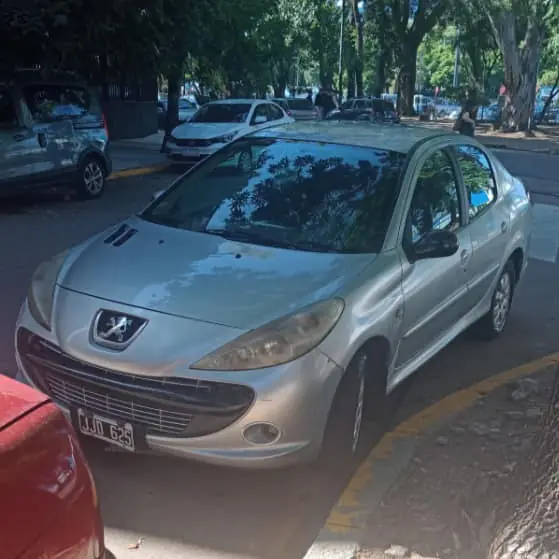 Peugeot 207 2010 diesel 1.9 muy bueno! $4.180.000 tomo menor valor