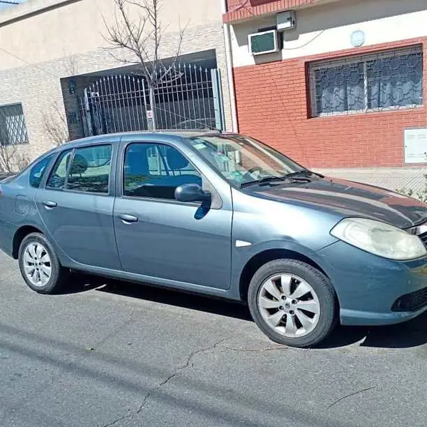 Vendo Renault symboy 1.6 2012
