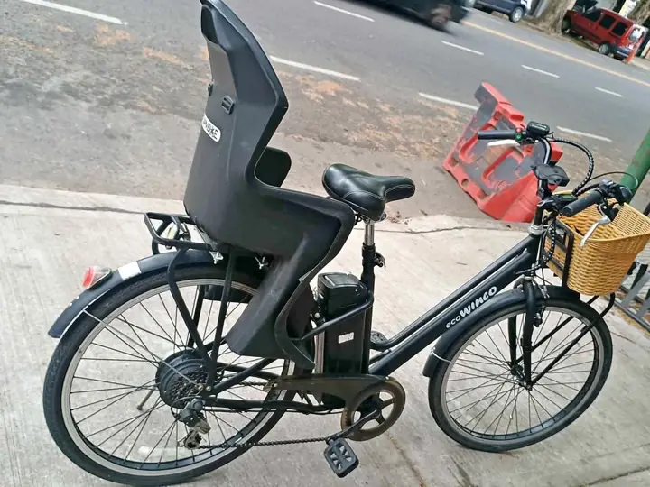 Bici Electrica, casi nueva. con Garantía