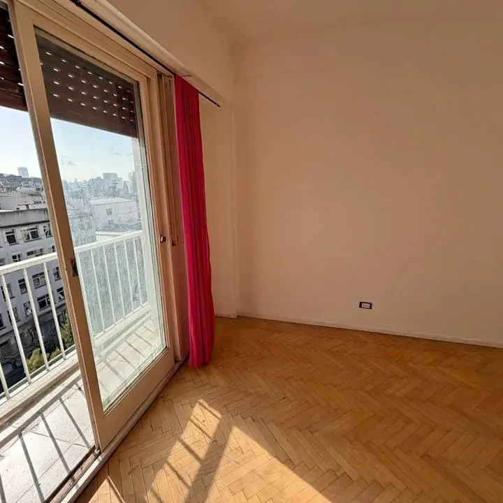 Venta departamento 2 ambientes monserrat con balcon