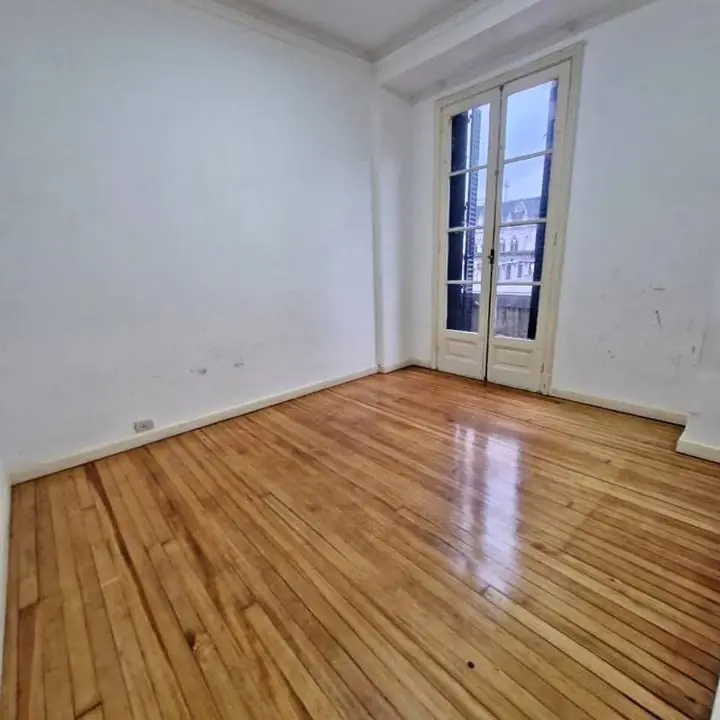 Venta departamento 4 ambientes BALVANERA