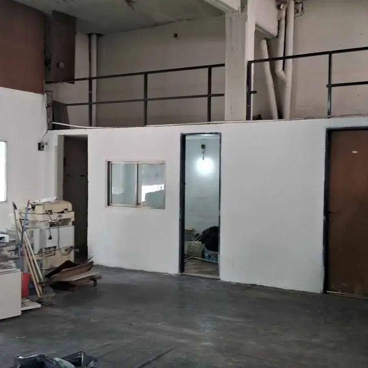 Venta AV. Independencia 600 san telmo. Local 80m2 total oficina, baño y Altillo. FINANCIACIÓN