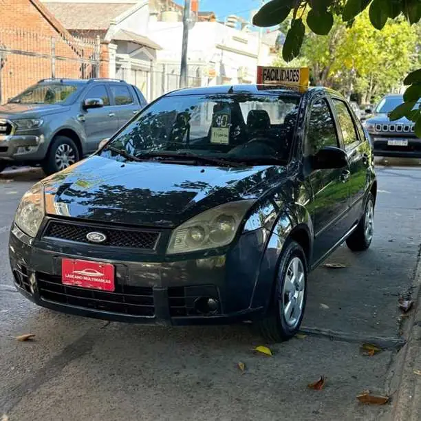 Oferta! Ford fiesta Max 1.6 cadenero 2010 $6.900.000 final!