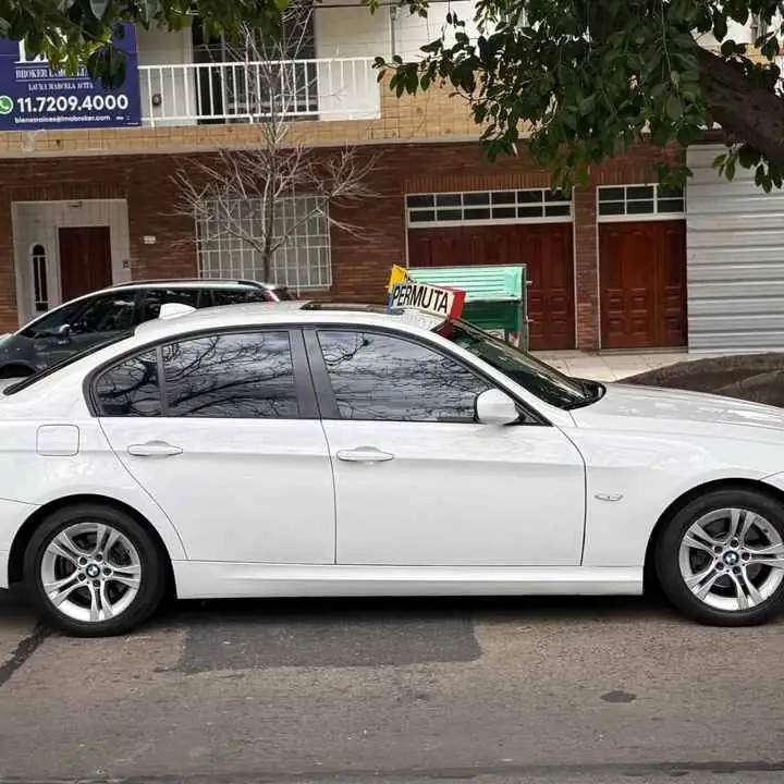 BMW 320i 2010 executive At $13.900.- dólares!