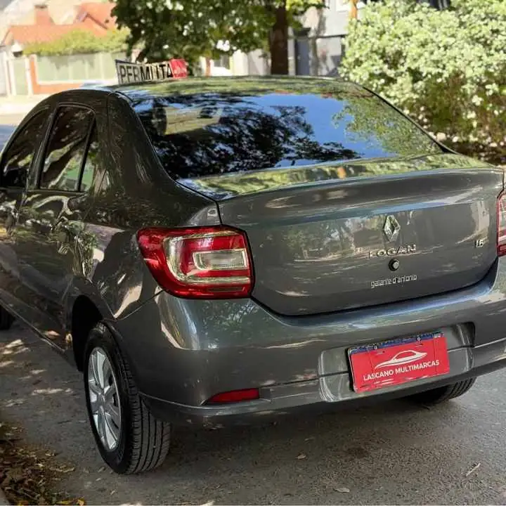 Oferta! Renault logan 1.6 Life 2020 $10800 dolares!