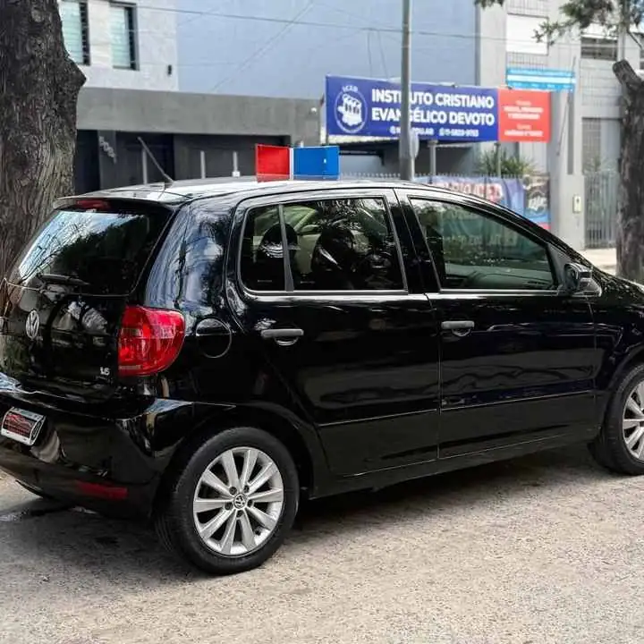 Nuevo precio! Vw Fox 1.6 2012 GNC $8.300 dólares!