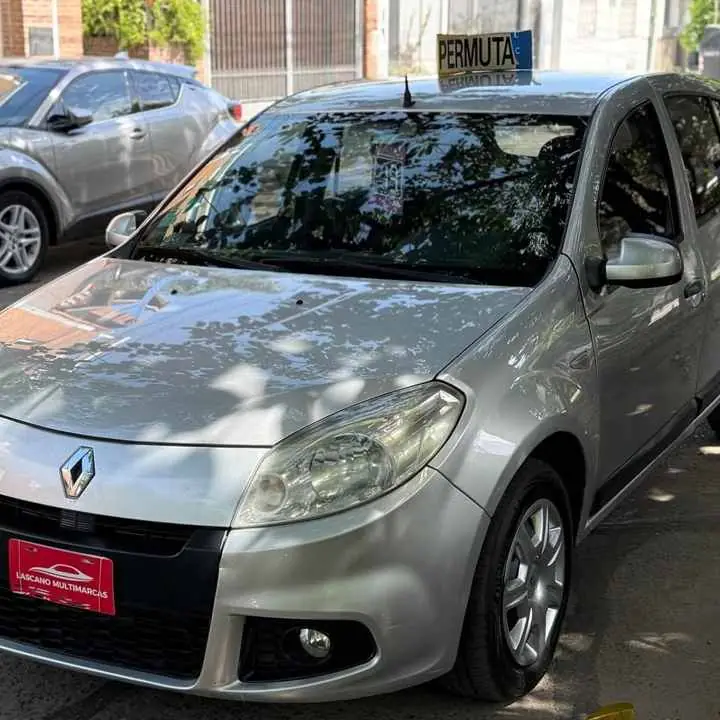 Oferta! Renault Sandero 1.6 2013 $6300 dólares!
