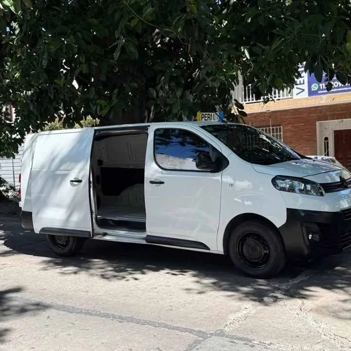 Líquido! Citroen jumpy 1.6 Hdi 2022 $24300 dólares!