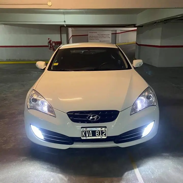 Hyundai genesis 2.0T manual 2012 $2.100.000 / permutas!