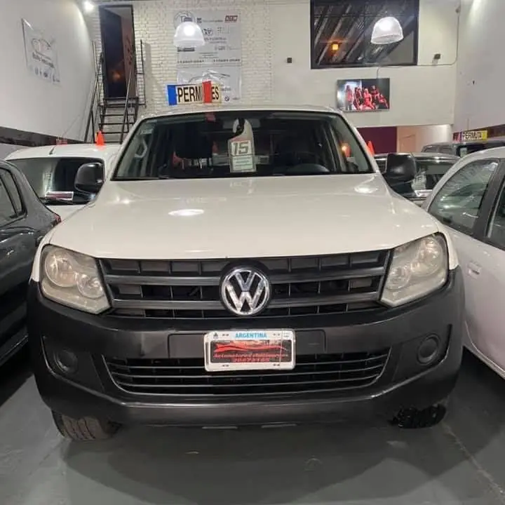 Oferta! VW amarok 2.0TDI 4X2 2015 starline 140CV $1.890.000 / permutas!