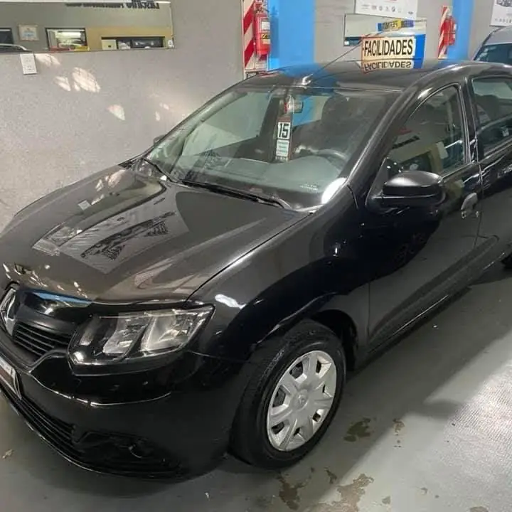 Renault logan 1.6 authentique 2015 GNC $739000 final!