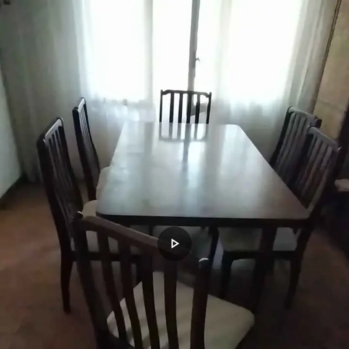 Mesa con 6 sillas