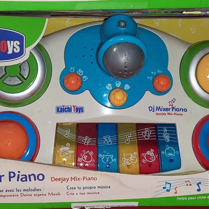 Piano teclado musical con micrófono luz y sonido