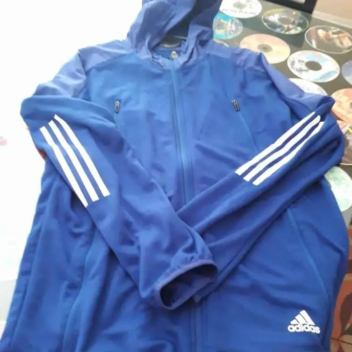 Campera adidas original nueva