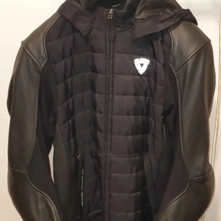 Vendo campera moto Revit