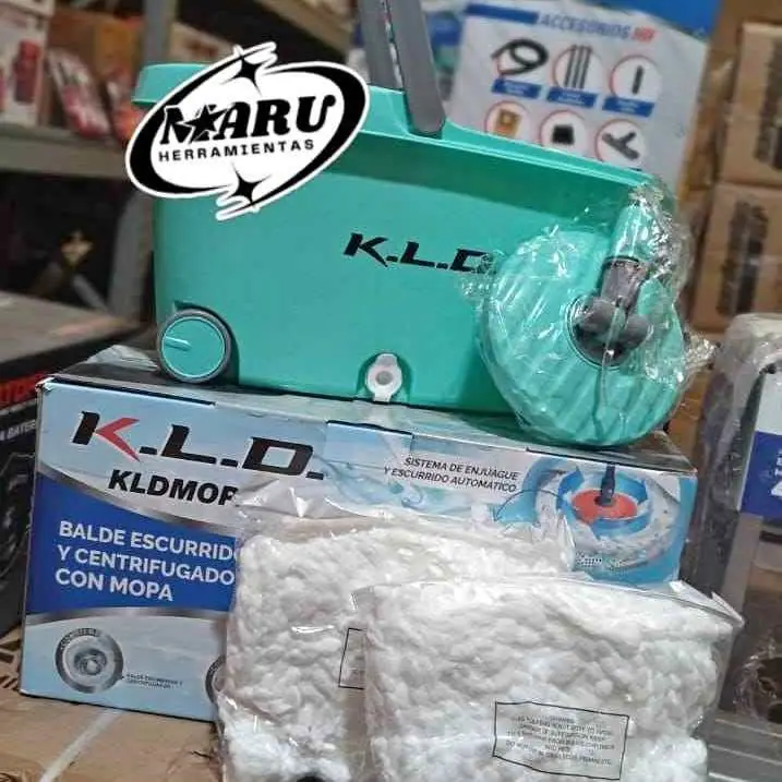 Balde Escurridor y Centrifugadora con Mopa con ruedas y 1 mopa de repuesto KLD