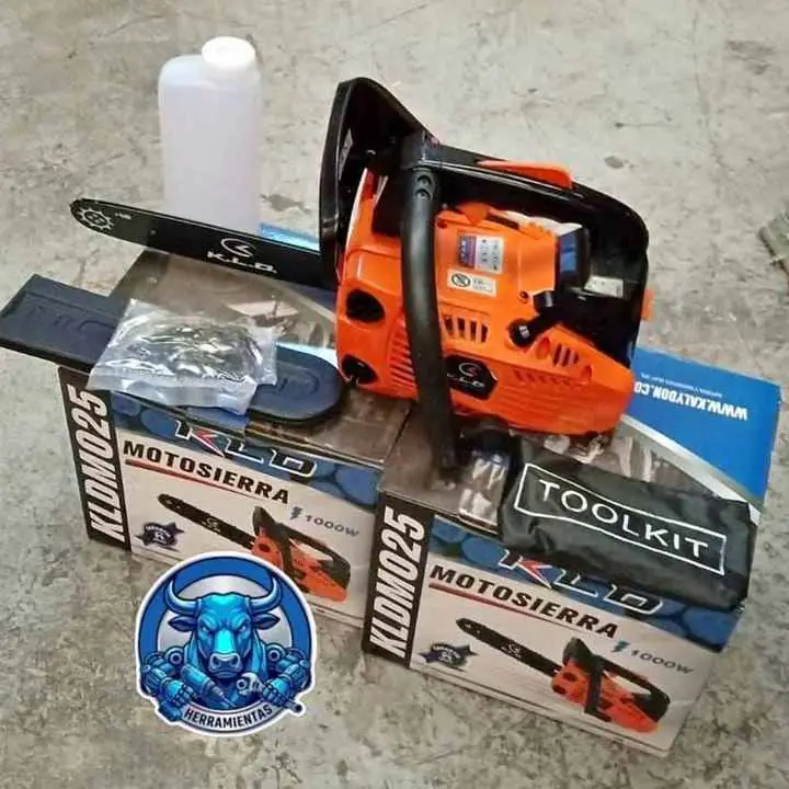 Motosierra Naftera Explosión 25CC Espada de 12" (300mm) Incluye Accesorios KLD