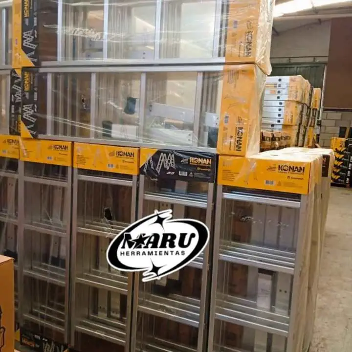 Escalera de aluminio Multi-Proposito 16 escalones peso Max. 150kg Altura Max. 4.80Mts KONAN