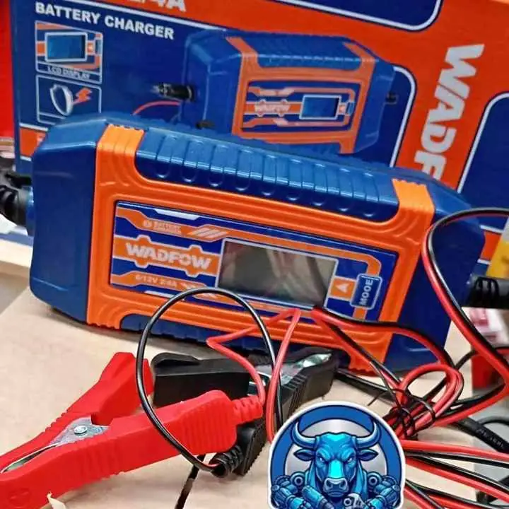 Cargador de Baterías Automático 6/12V 2/4amp PANTALLA LCD Wadfow