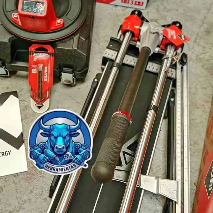 PROMO Cortadora de Cerámica y Porcelanato 1.20Mts + Ventosa de Vacío a Batería + Lápiz RP-120 RUBI