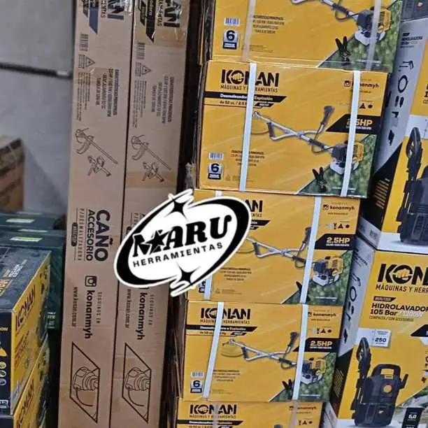 Desmalezadora naftera 52cc 2 tiempos incluye arnés y accesorios KONAN