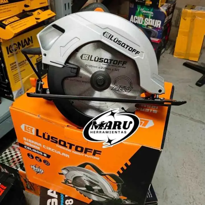 Sierra circular 1500wts incluye llave, guía y disco LUSQTOFF