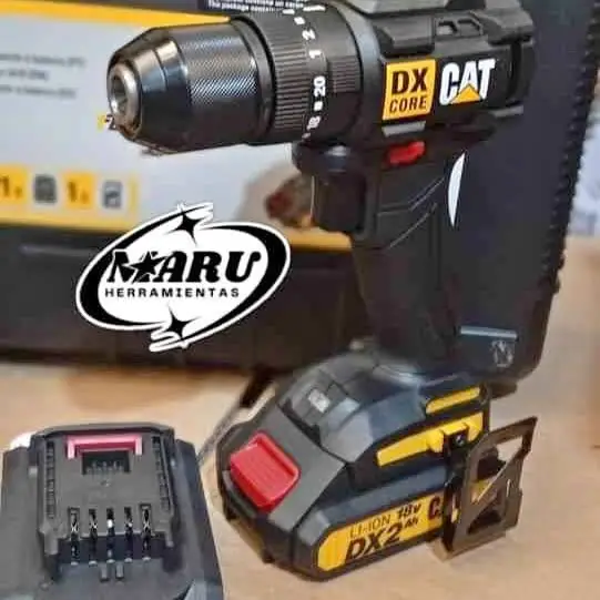 Taladro Percutor Inalámbrico 18V 50NM mandril metalico 13MM/INCLUYE 2 baterías y cargador cat
