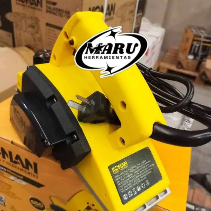 Cepillo eléctrico 650wts incluye incluye accesorios KONAN