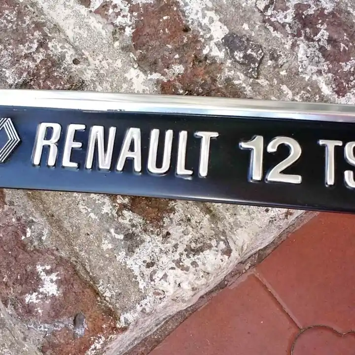 Renault 12 (Moldura baúl TS)