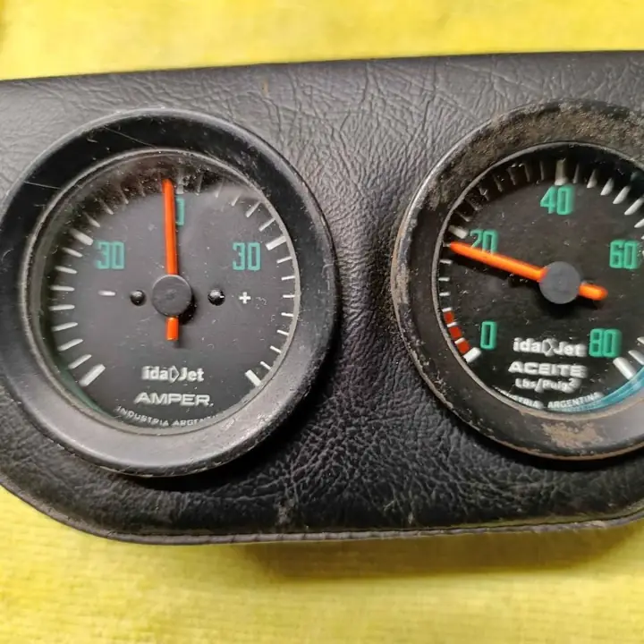 Relojes de aceite y amperímetro