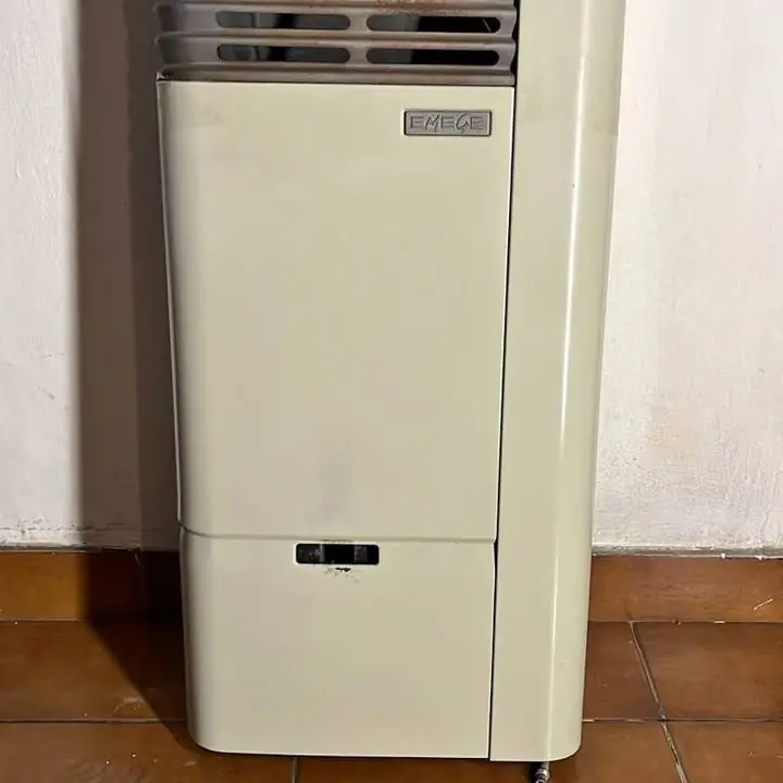 Calefactor estufa Emege 3130 sin salida 3000 calorias liquido x mudanza
