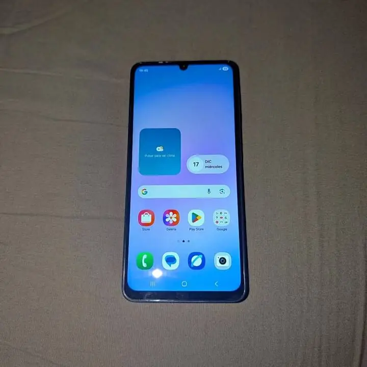 Samsung A07. 128 Gb / 4 Gb Ram
