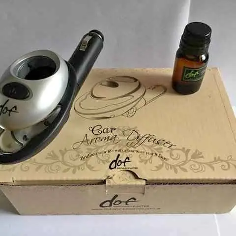 Aromatizador potente 12 volts con fragancia incluida