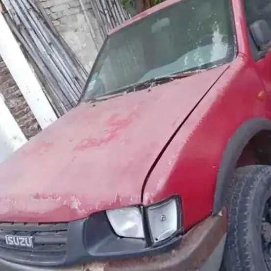 Capot guardabarro isuzu