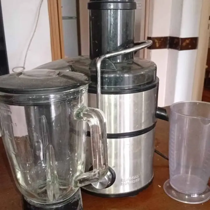 Vendo extractor de jugos y licuadora. impecable. Peabody smartchef