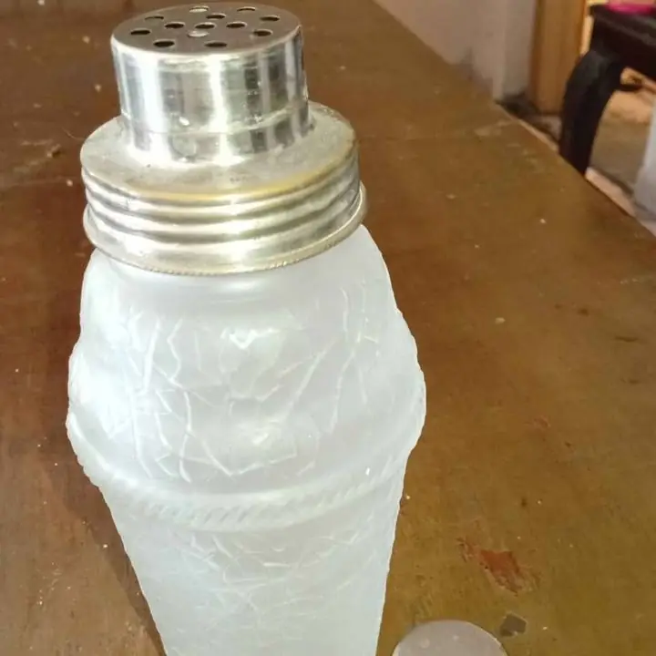 REMATO coctelera en vidrio esmerilado. 30 mil