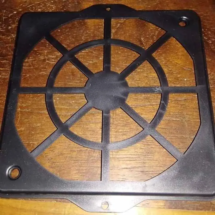1 Rejilla Nueva 13X13Cm para cooler gabinete PC o Varios
