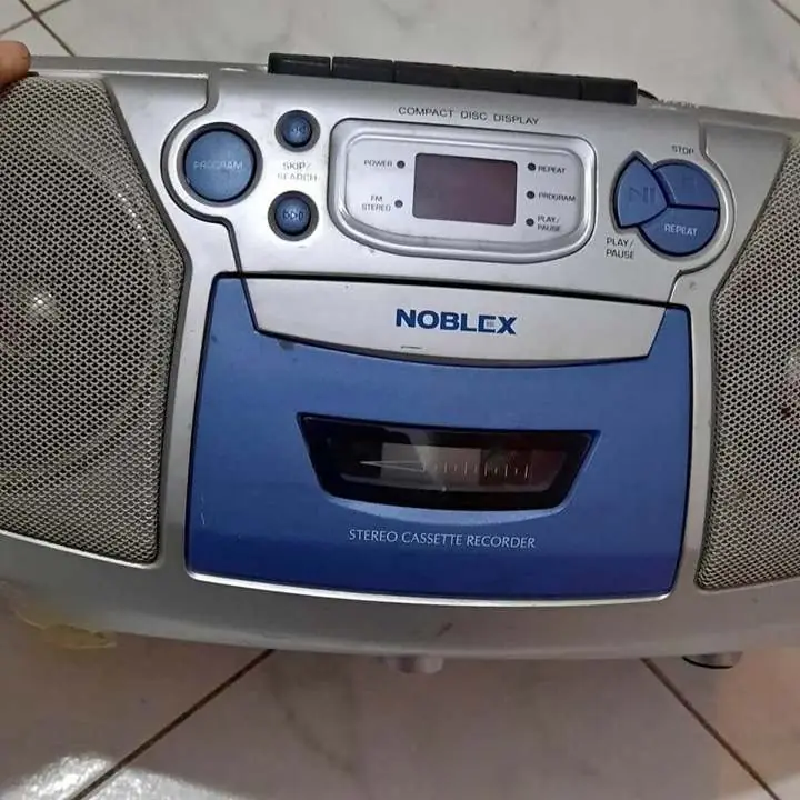 Reproductor de música para repuestos o decoración