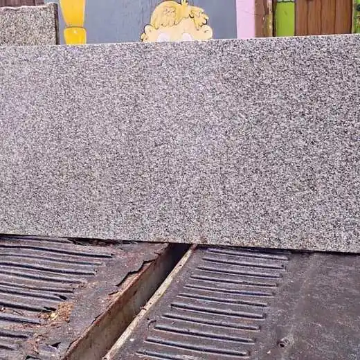 Mármol gris mara un metro 62 por 60 por 2 cm de espesor