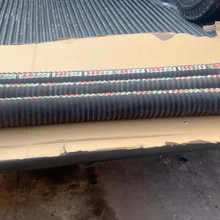 Mangueras de goma corrugadas