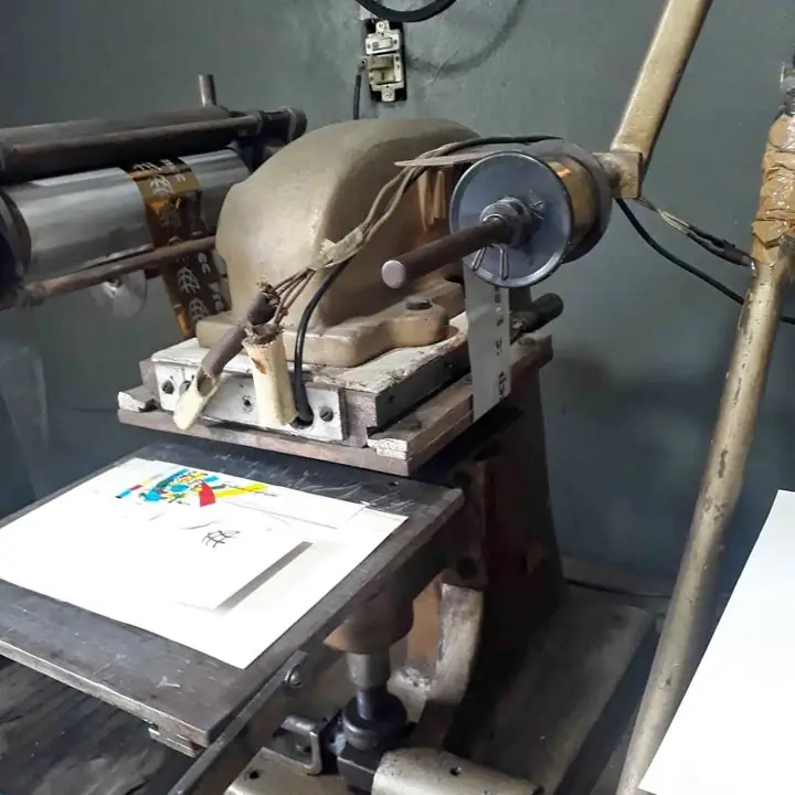 Maquina hotstamping solina