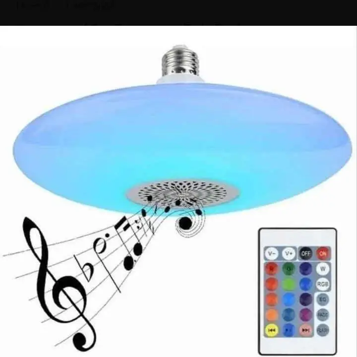 Parlante y foco LED