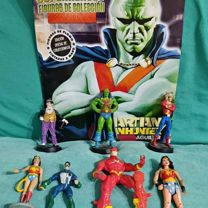 Show figuras DC