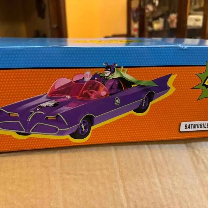 Batimobil &joker ( aprox 1/2)