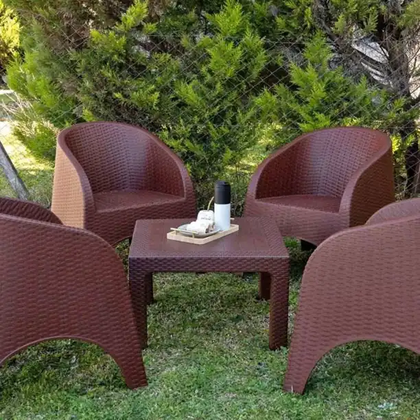Combo ratan marrón Mesa Ratona + Sillón Nápoles